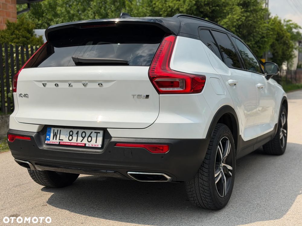 Volvo XC 40 T5 AWD R-Design - 4