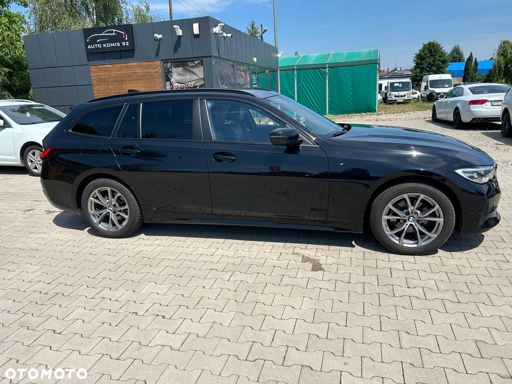 BMW Seria 3 320d xDrive M Sport sport - 3