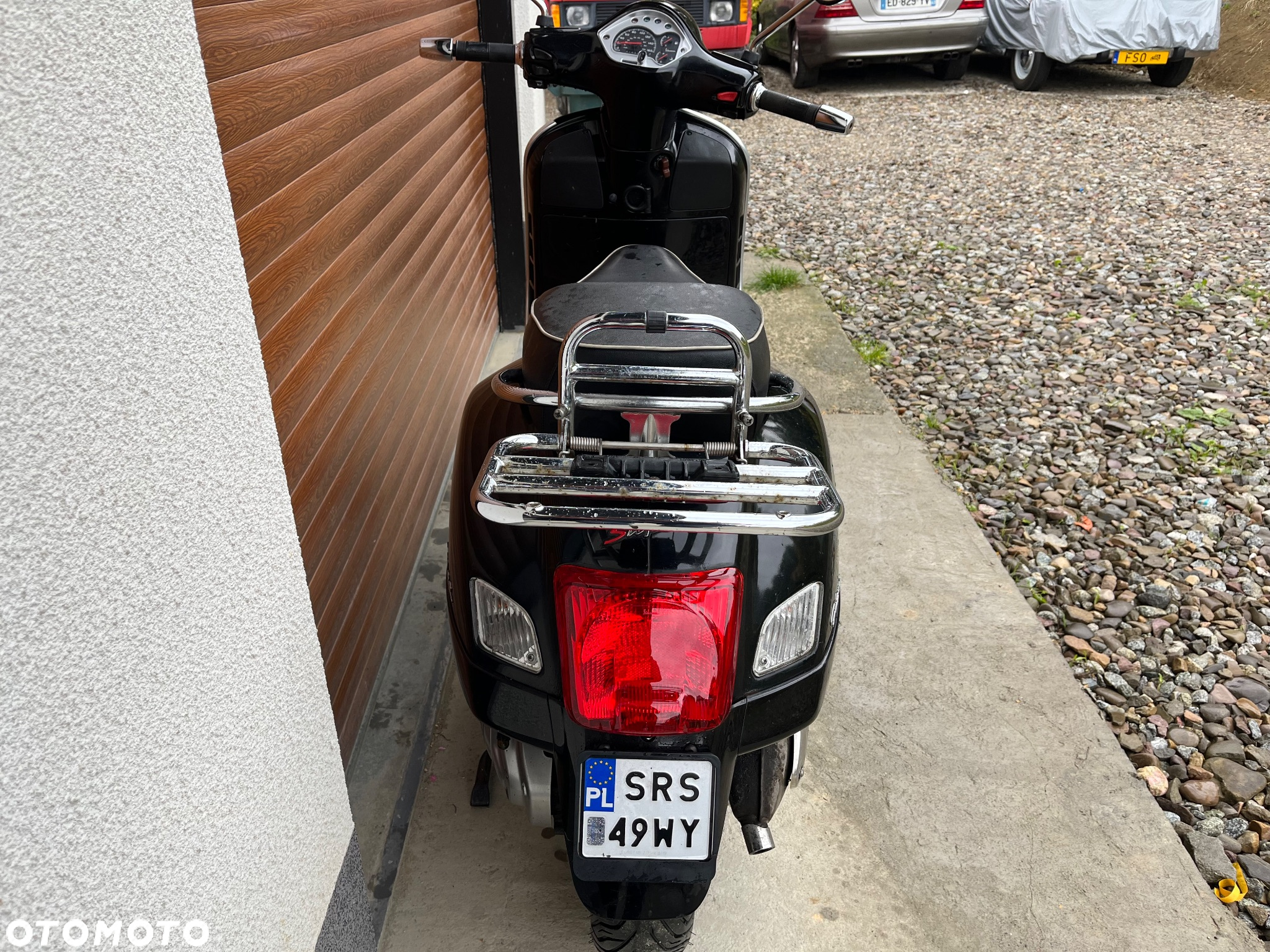 Vespa GTS - 9