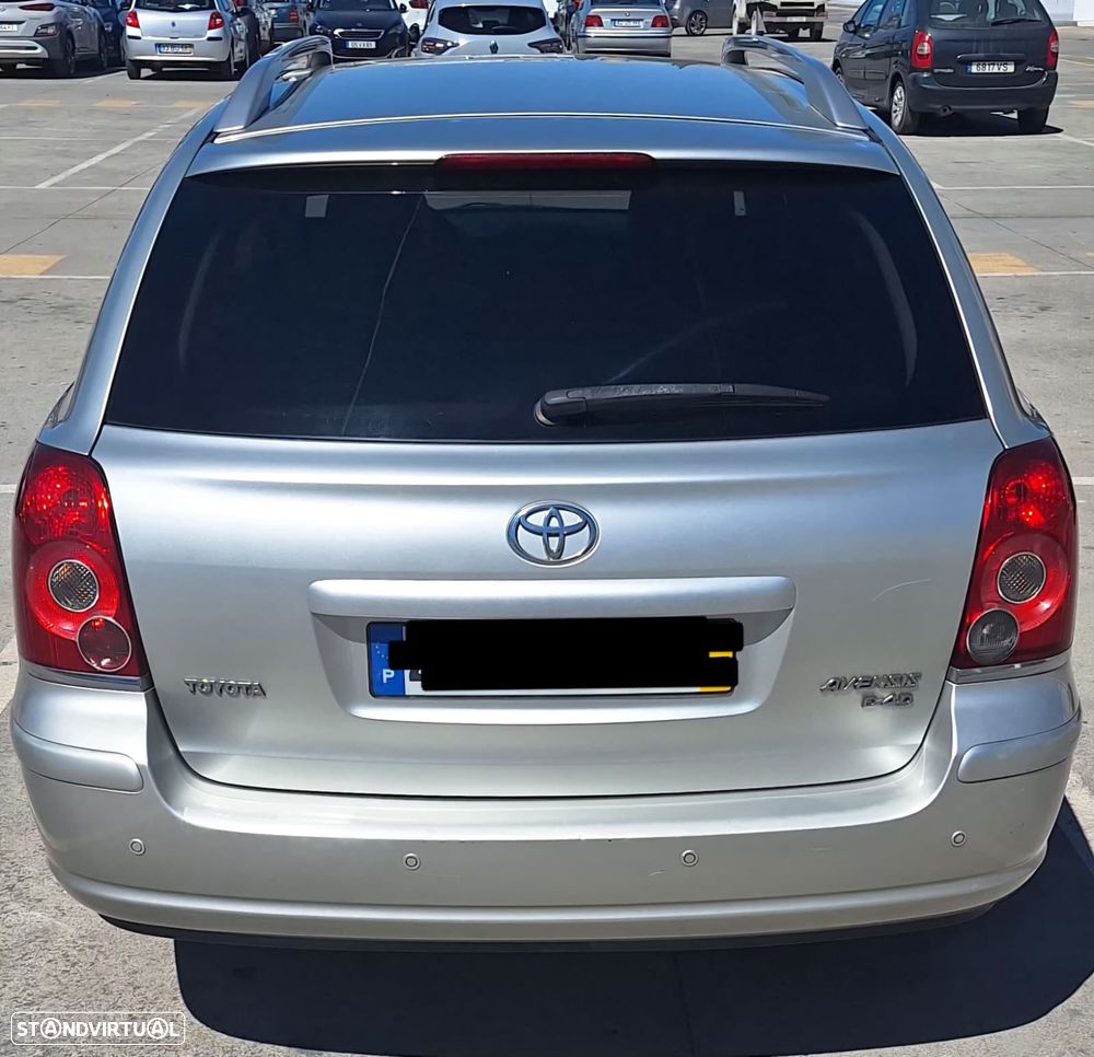 Toyota Avensis SW 2.2 D-4D Sol - 8