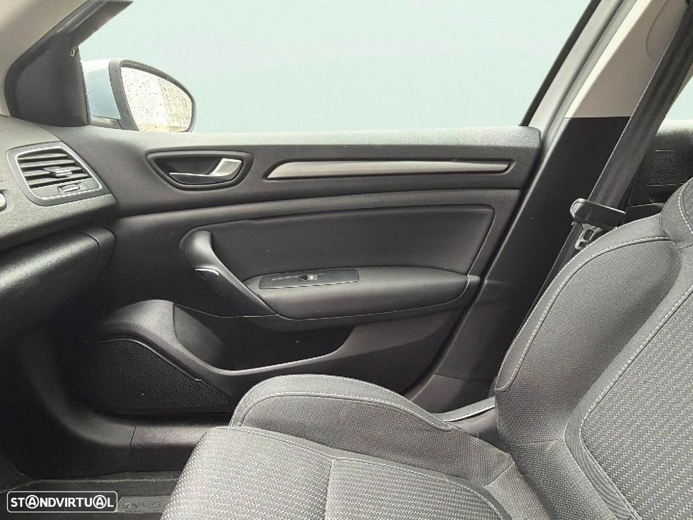 Renault Mégane Sport Tourer - 18