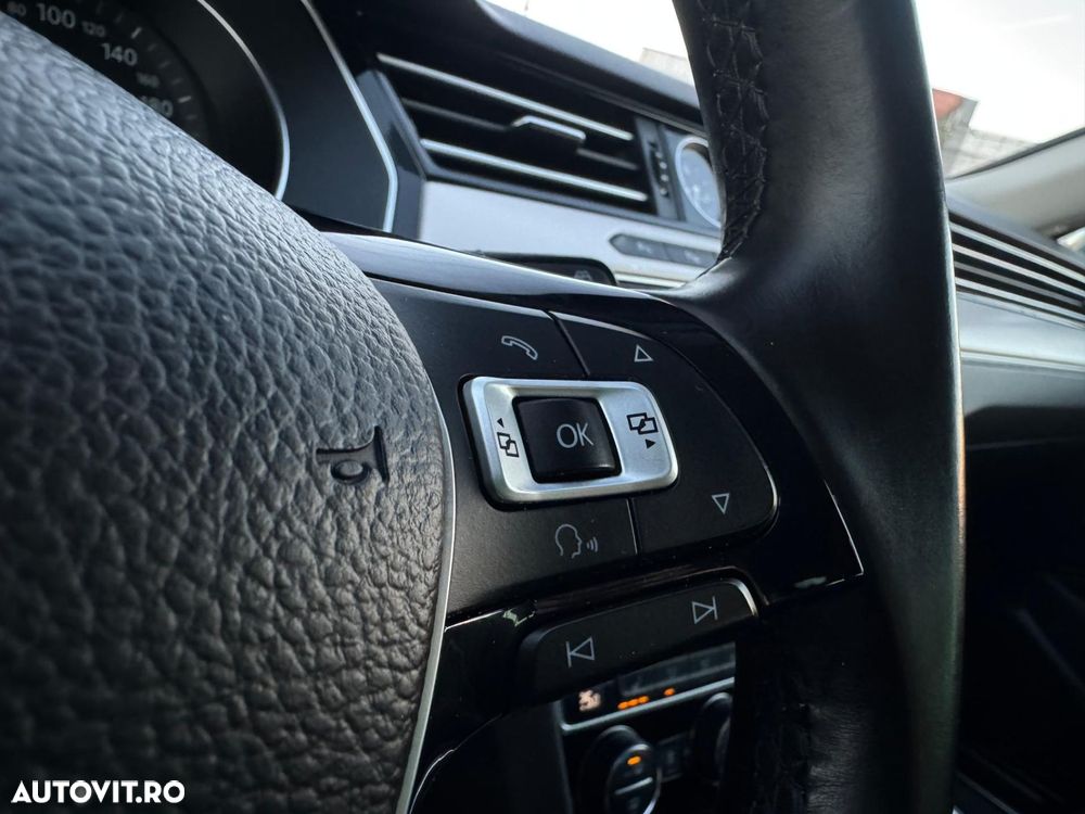 Volkswagen Passat Alltrack - 19