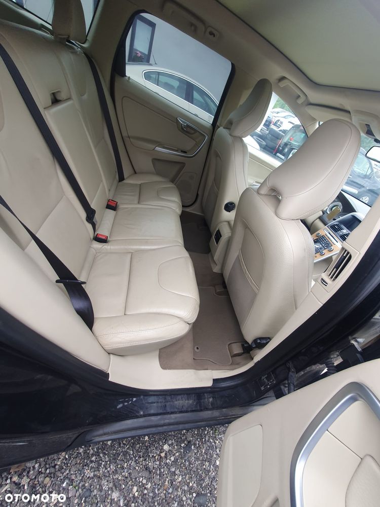 Volvo XC 60 - 10