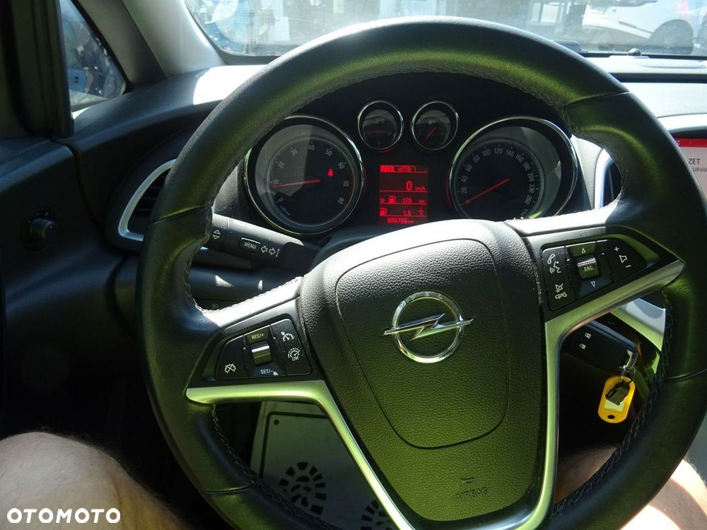 Opel Astra - 10