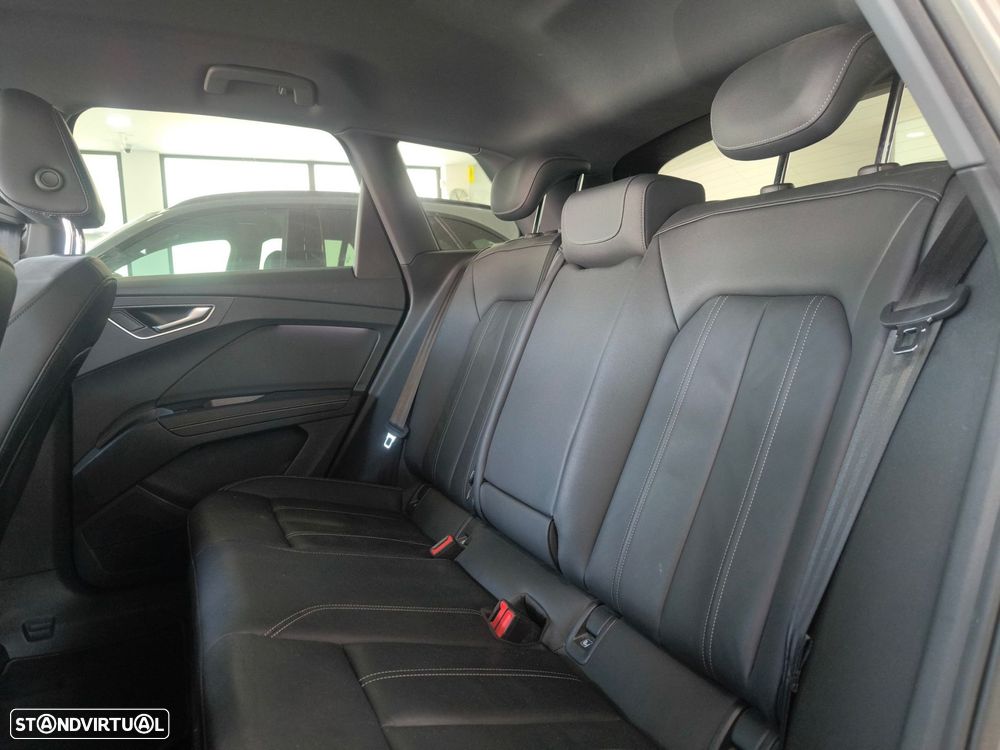 Audi Q4 e-tron 40 82 kWH - 12