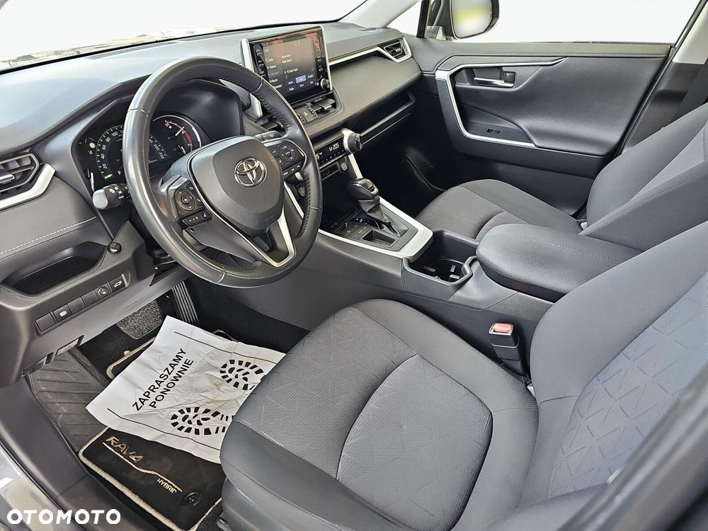 Toyota RAV4 - 12