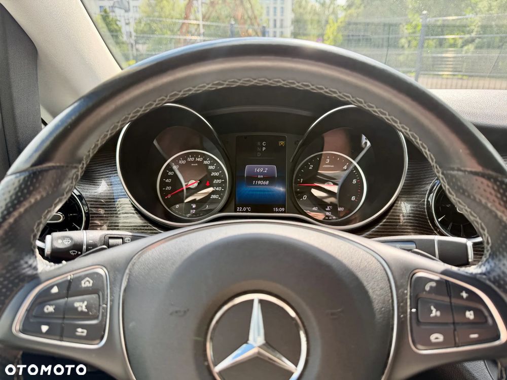 Mercedes-Benz Klasa V 300 d 4-Matic Avantgarde 9G-Tronic (d³ugi) - 8