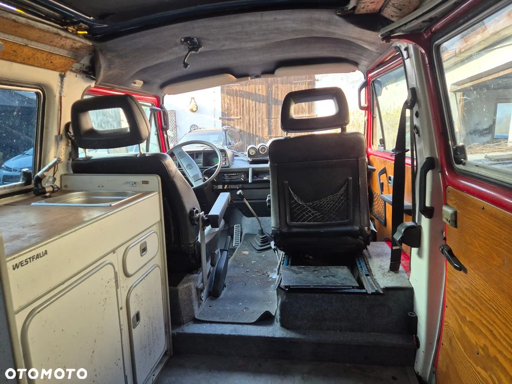 Volkswagen Transporter - 13