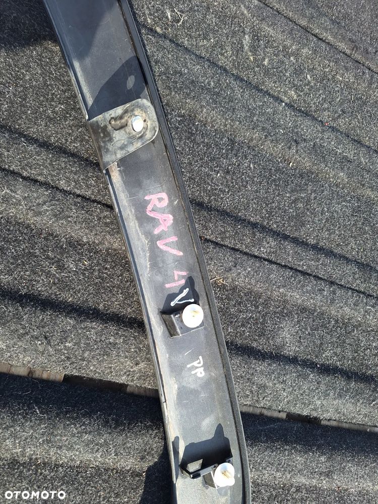 LISTWA NAKŁADKA BŁOTNIKA PRAWA PRZEDNIA TOYOTA RAV4C V - 3