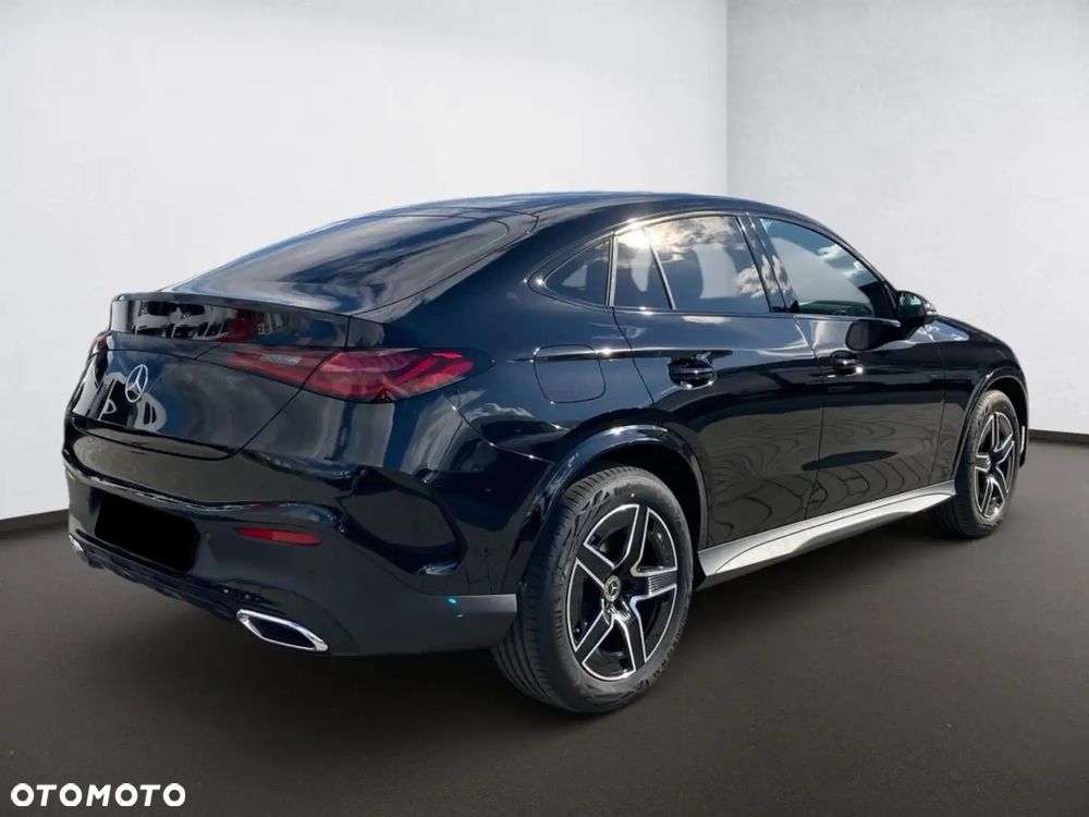 Mercedes-Benz GLC 200 d mHEV 4-Matic AMG Line - 4