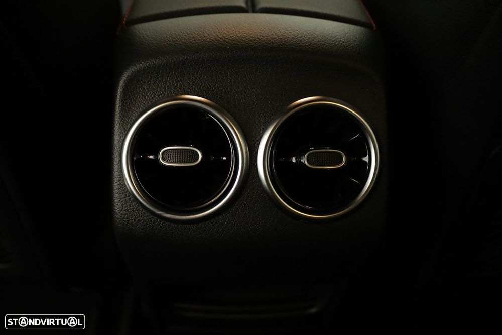 Mercedes-Benz GLA 200 AMG Line - 22