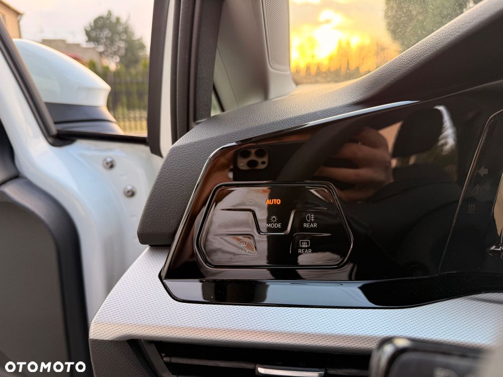 Volkswagen Golf 1.0 TSI - 21