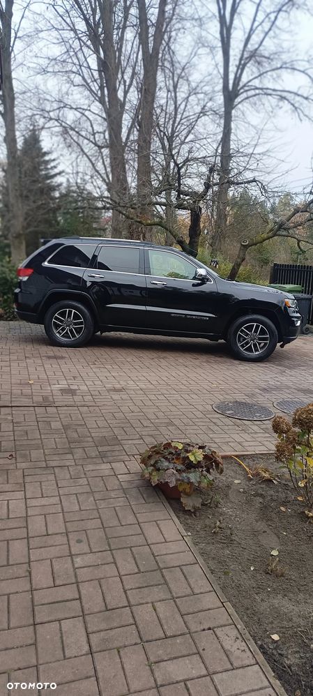 Jeep Grand Cherokee - 14