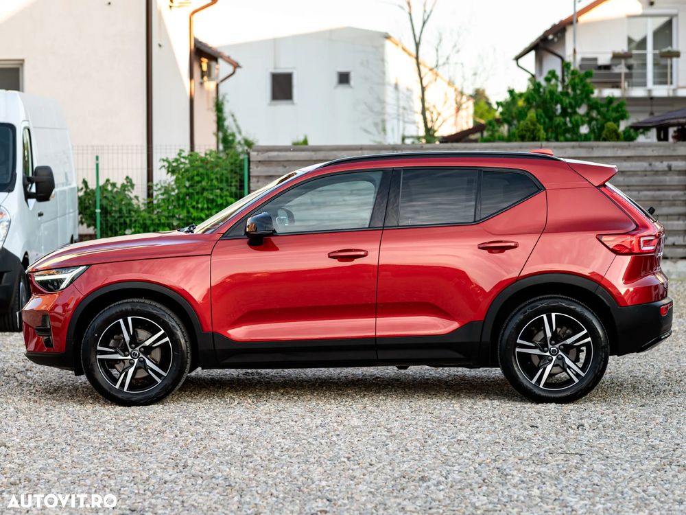 Volvo XC 40 B4 AT8 AWD Mild Hybrid R-Design - 14