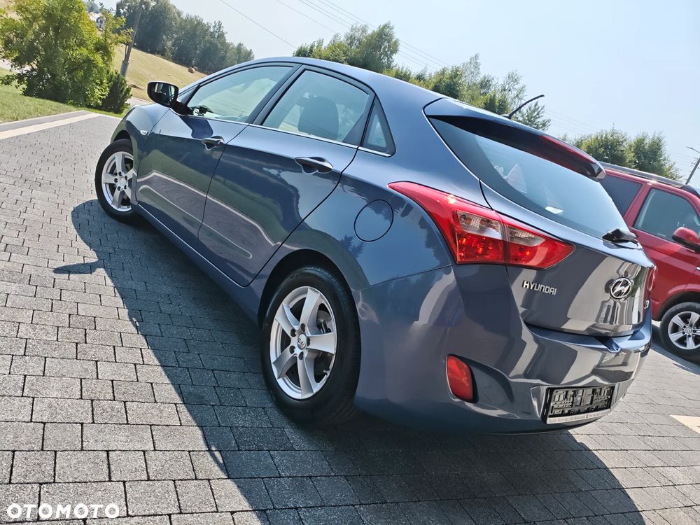 Hyundai i30 1.4 Trend - 18