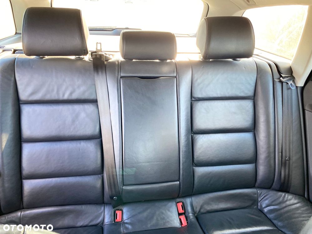Audi A6 Allroad - 13