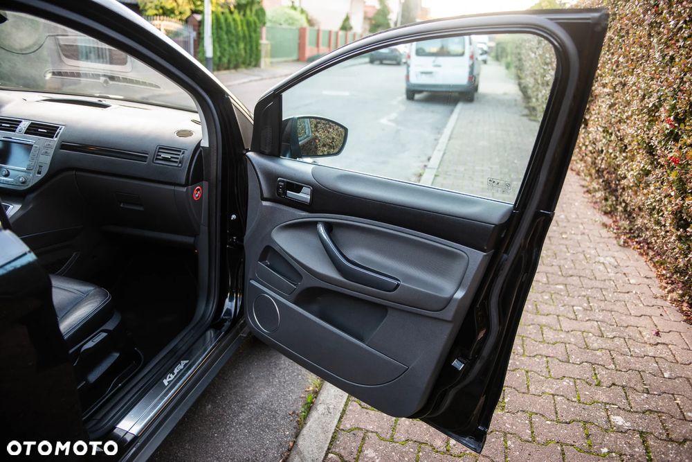 Ford Kuga 2.0 TDCi 4x4 Titanium - 27