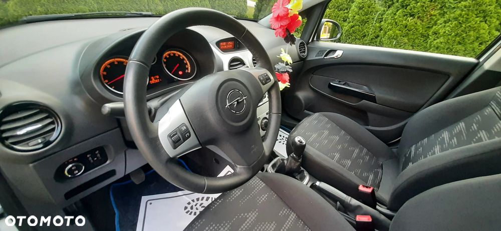Opel Corsa - 35