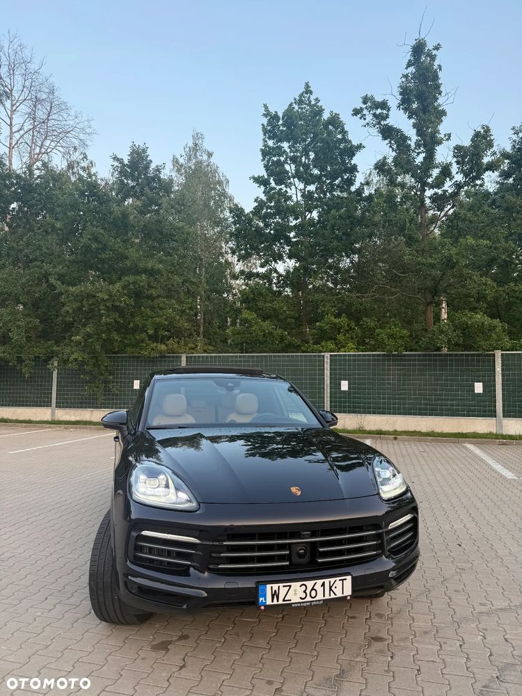 Porsche Cayenne - 2