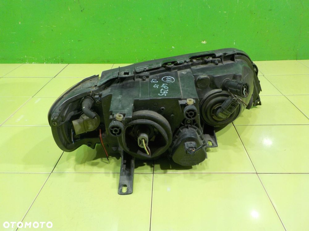 BMW X5 E53 3.0 B 01r 5D lampa lewa przod - 5
