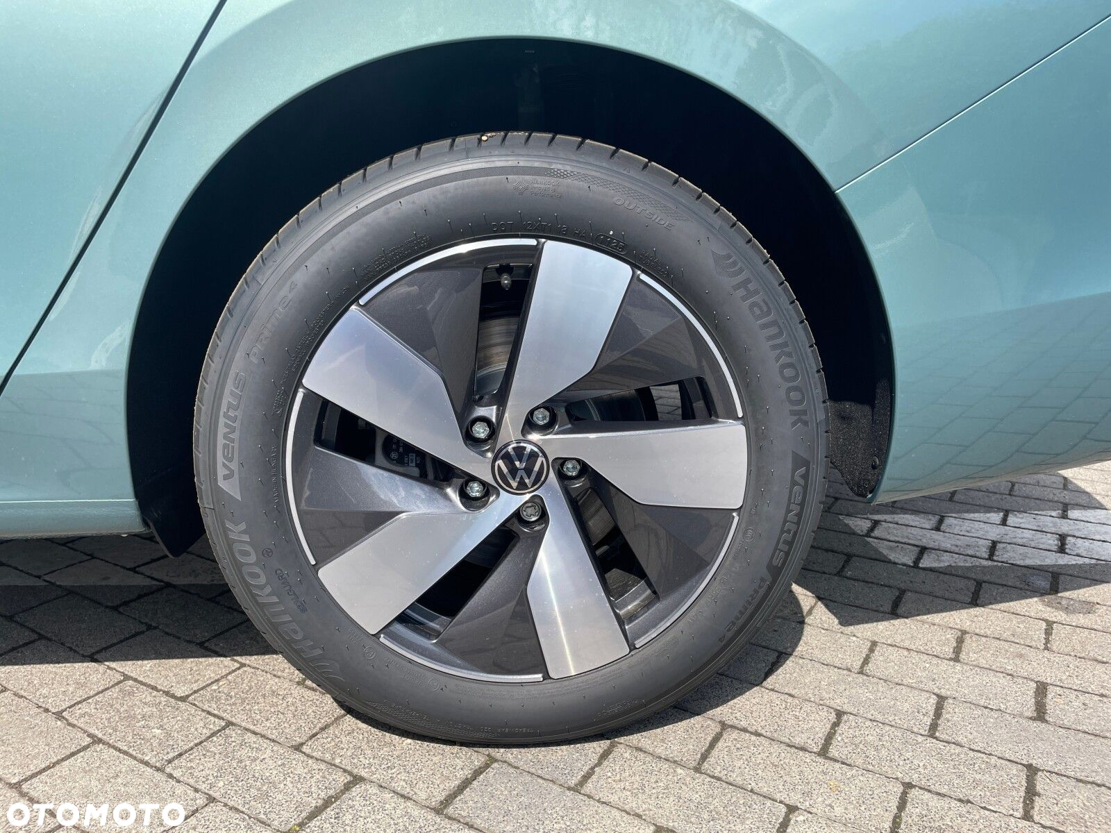 Volkswagen Passat - 29