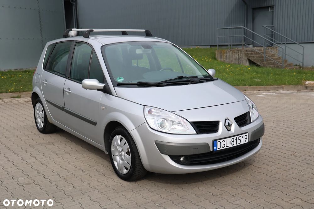 Renault Scenic 1.6 16V Confort Expression - 5