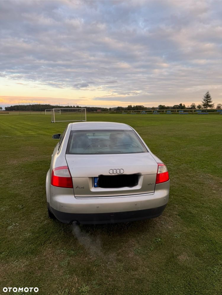 Audi A4 - 4