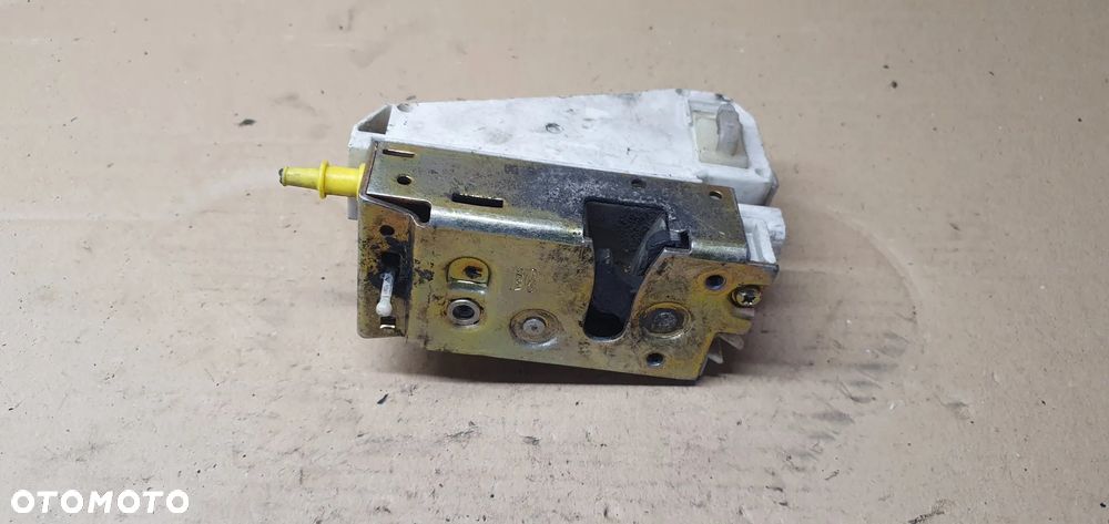 Zamek drzwi prawy tył tylny prawy Ford Escort MK7 93BG-220A20-BA - 1