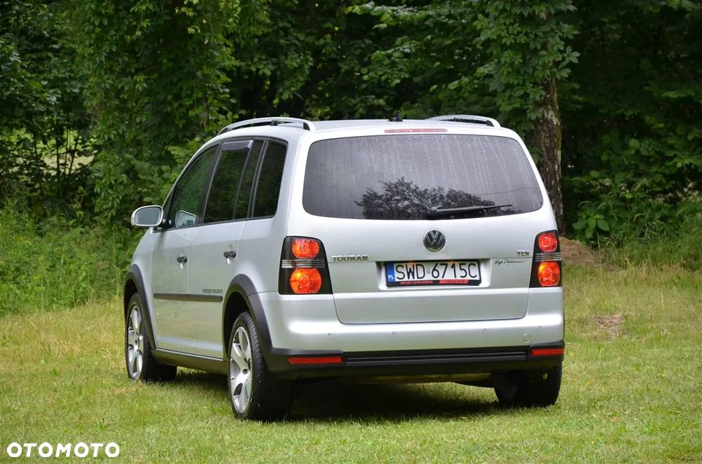 Volkswagen Touran 1.9 TDI DPF Cross - 24