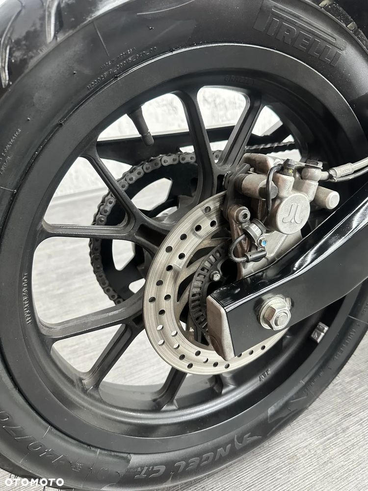 Aprilia Tuono - 23