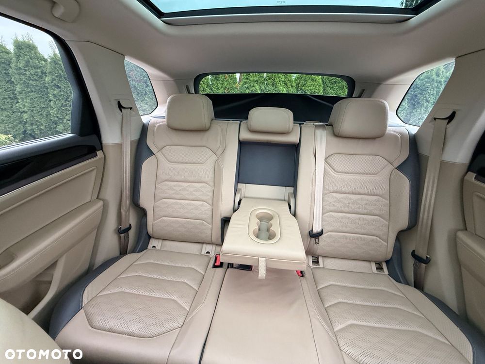 Volkswagen Touareg - 17