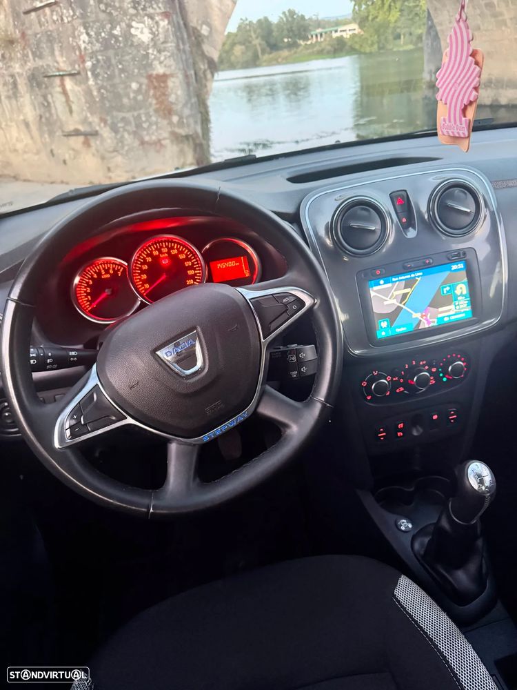 Dacia Sandero 1.0 TCe Stepway - 5