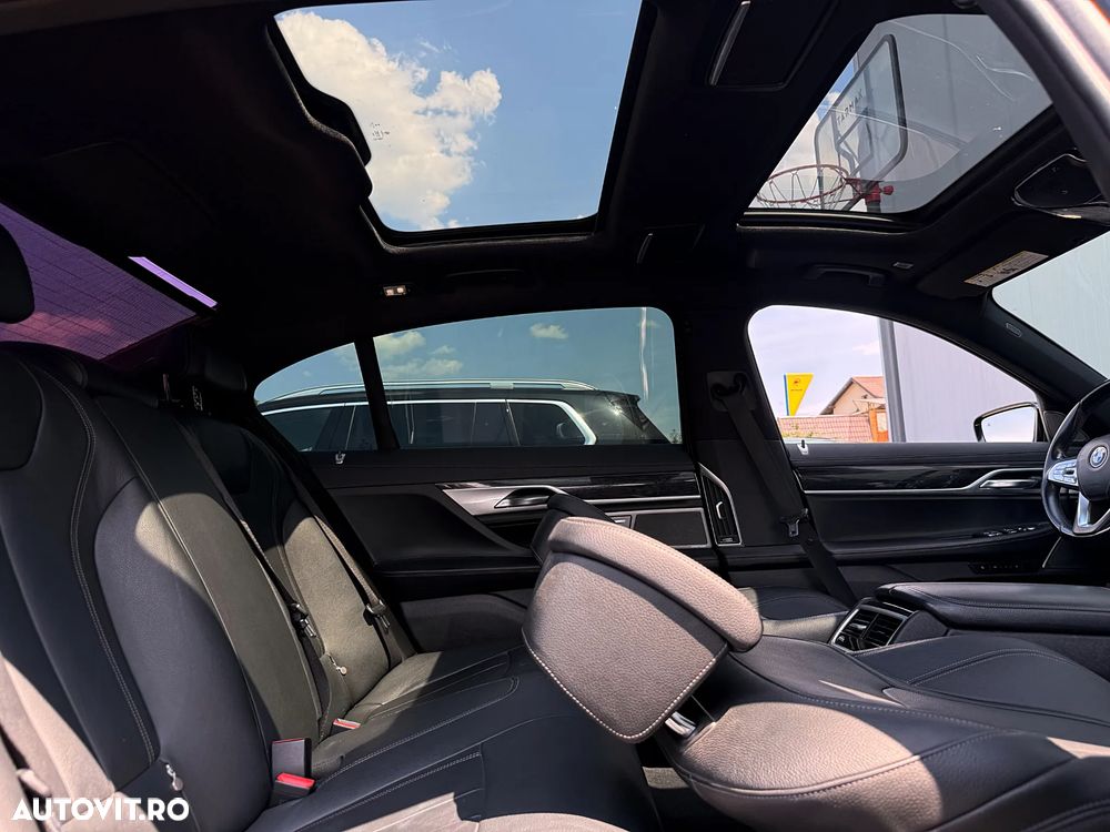 BMW Seria 7 740Li - 35