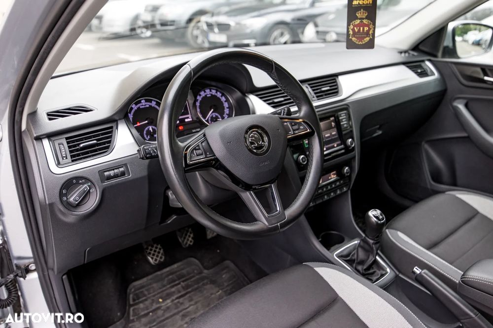 Skoda RAPID 1.0 TSI Style - 12