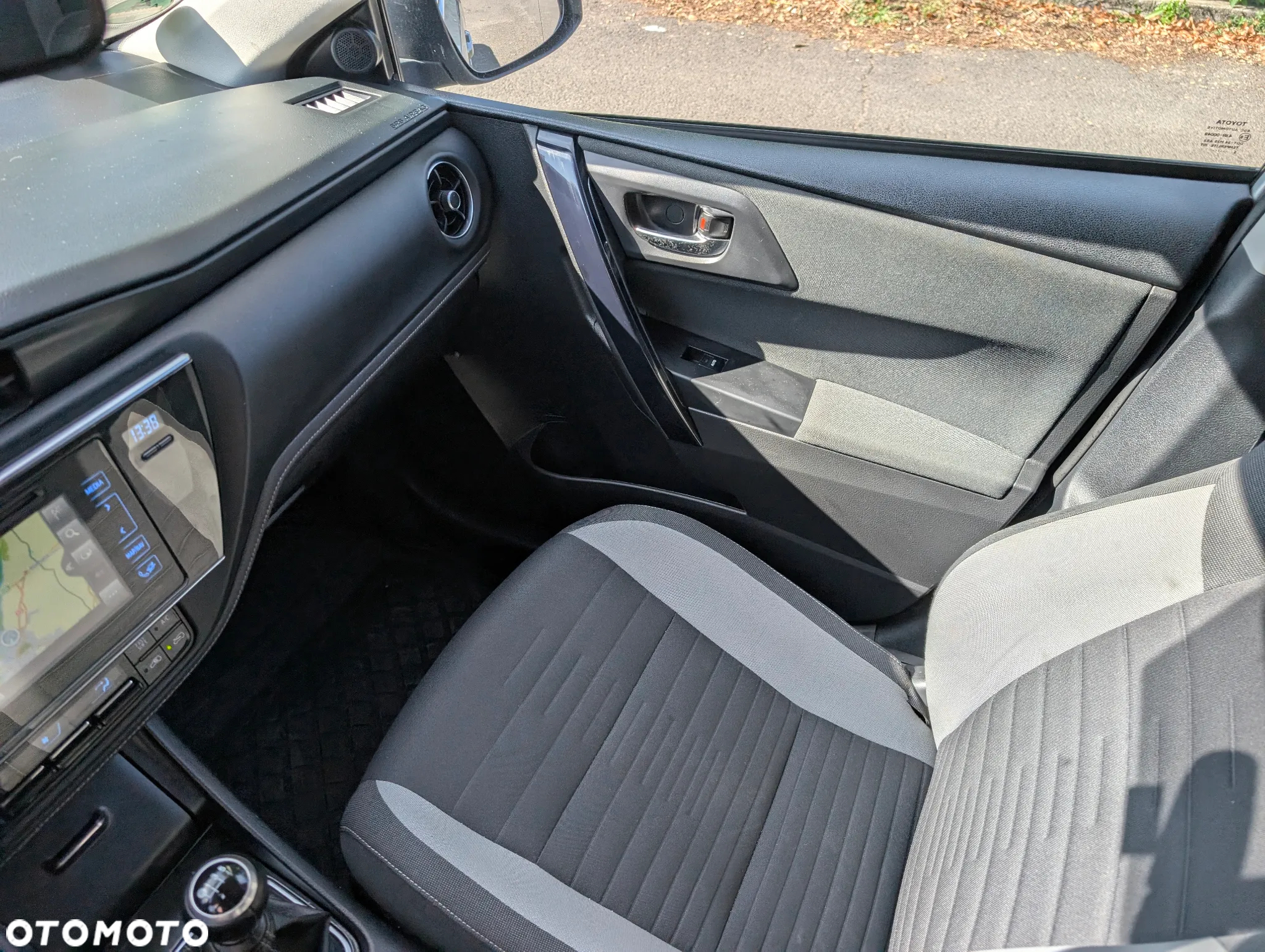 Toyota Auris 1.6 Comfort - 7