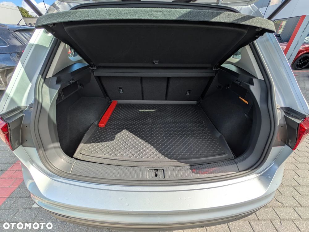 Volkswagen Tiguan 1.5 TSI EVO Trendline - 25