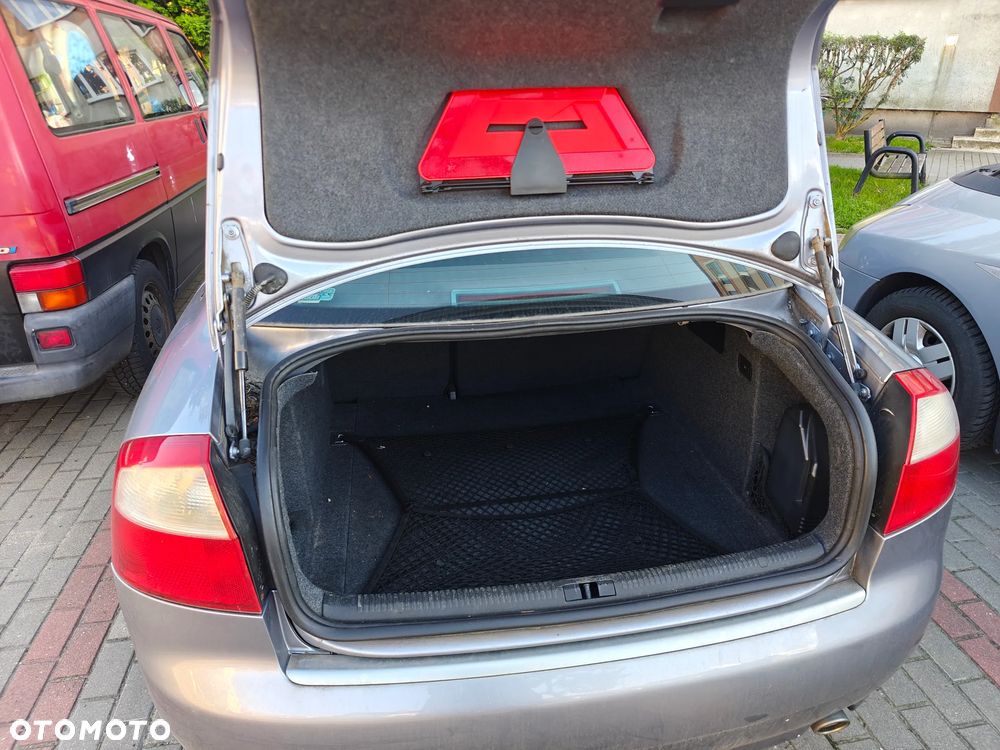 Audi A4 Limousine 1.8T - 6