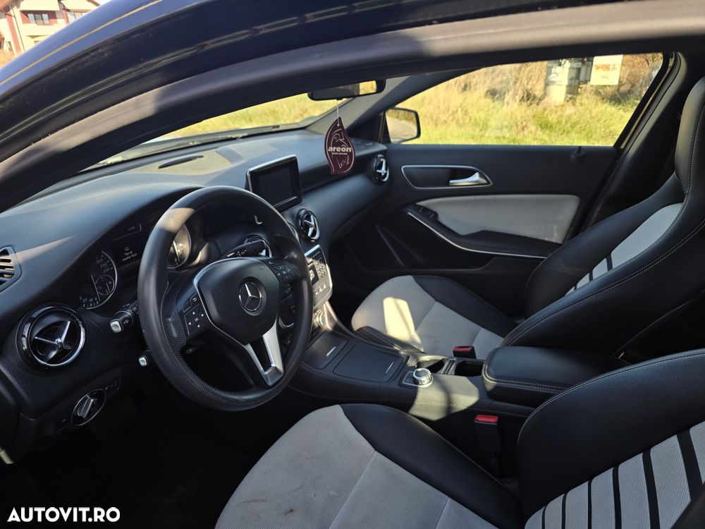 Mercedes-Benz A - 13