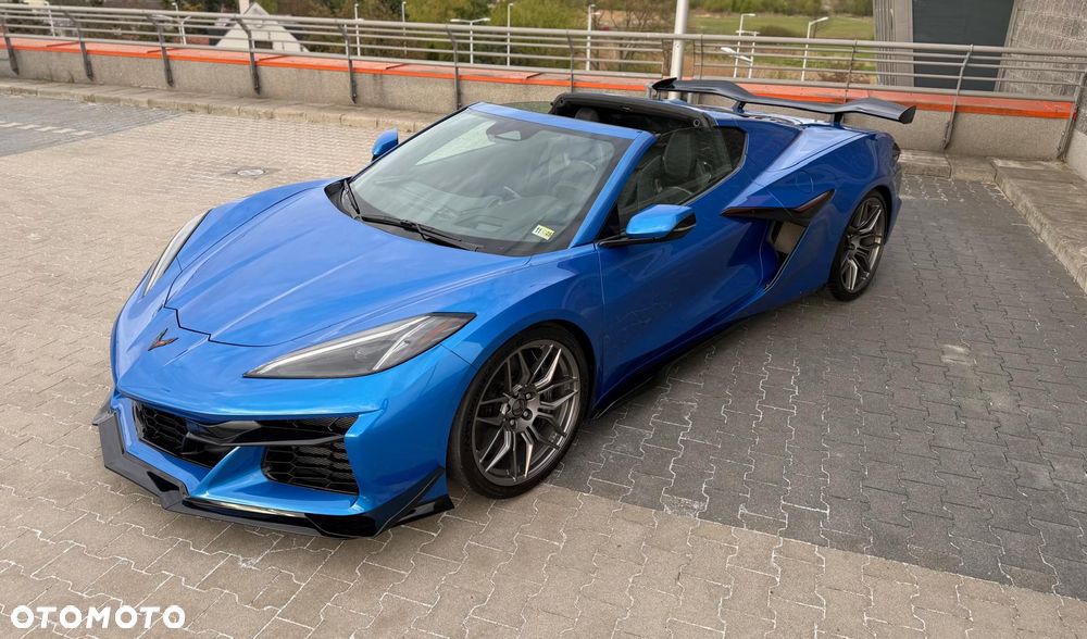 Chevrolet Corvette - 2