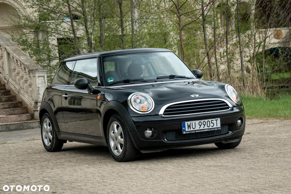 MINI Cooper Standard - 1