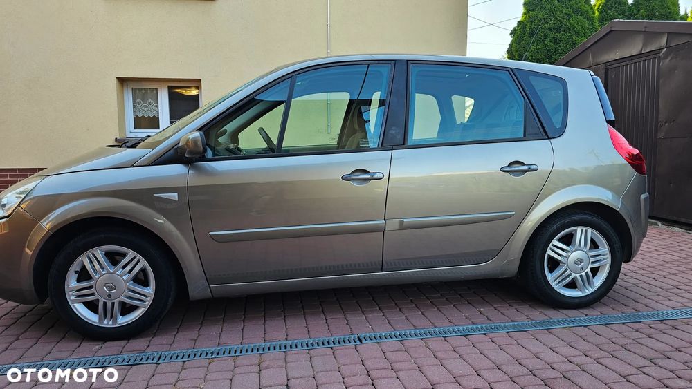 Renault Scenic 1.9 dCi Privilege - 16