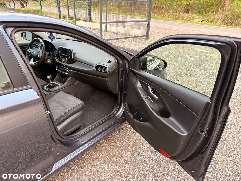 Hyundai i30 1.4 Trend - 18