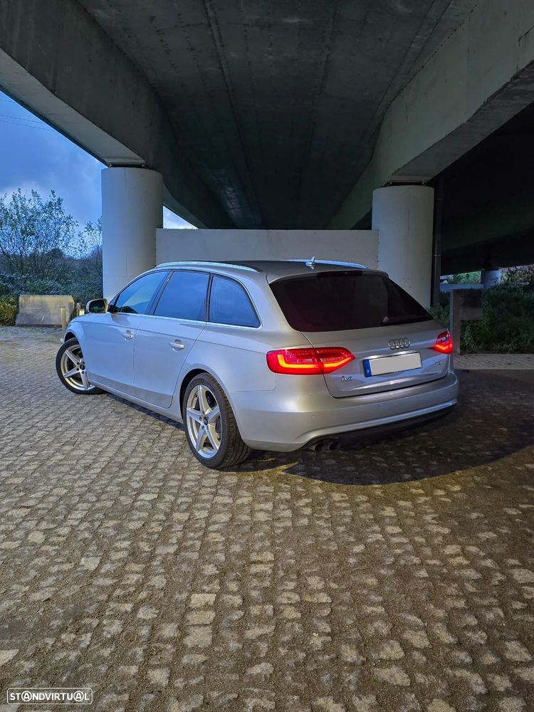 Audi A4 Avant 2.0 TDI DPF multitronic S line Sport Pack - 2