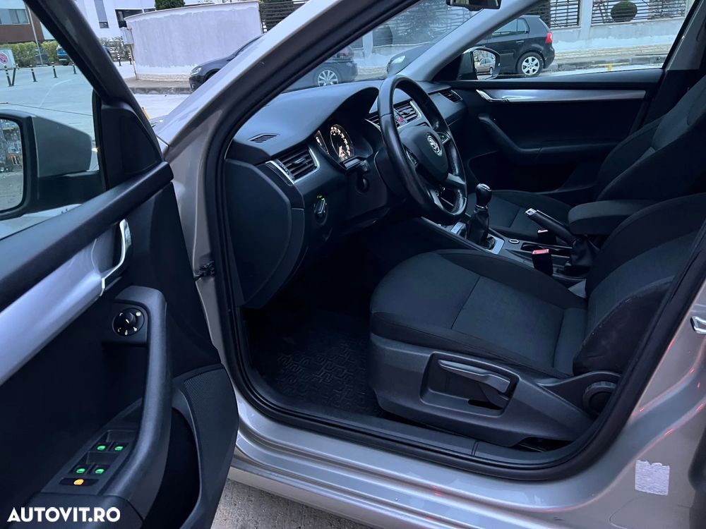 Skoda Octavia 1.6 TDI Ambition - 14