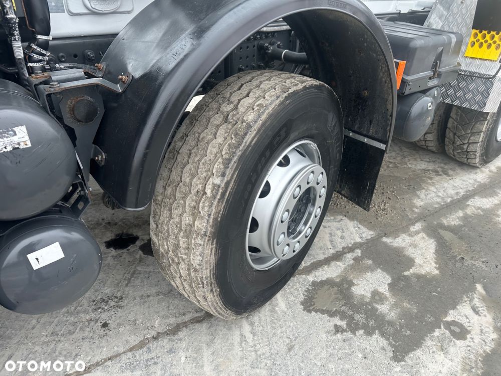 Mercedes-Benz Arosc - 13