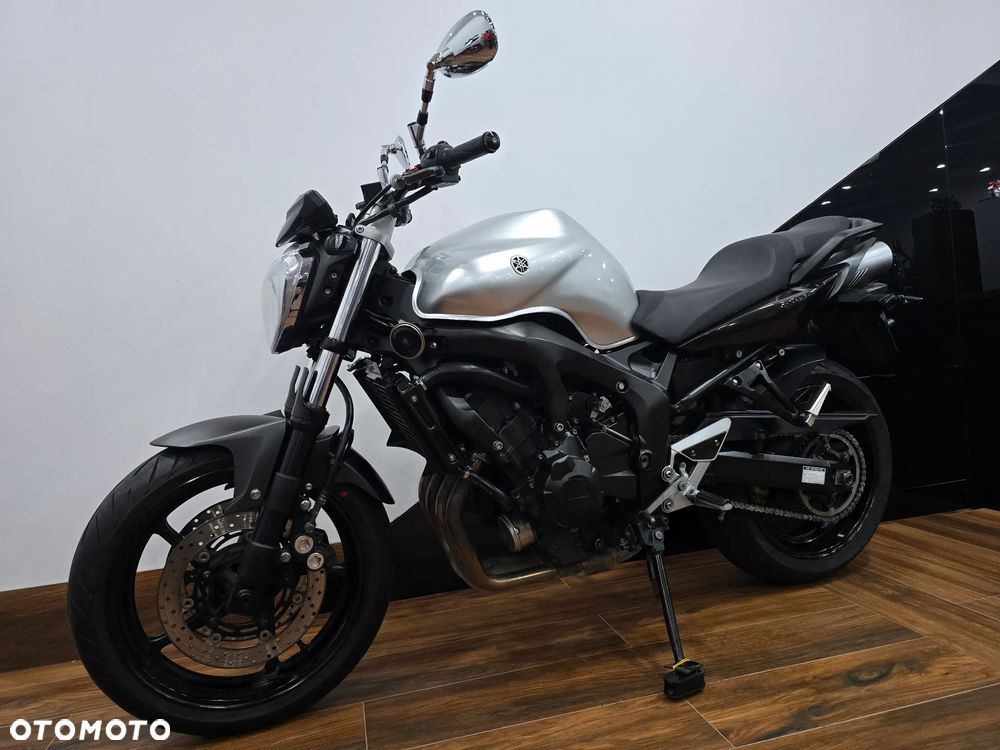 Yamaha FZ6 - 23
