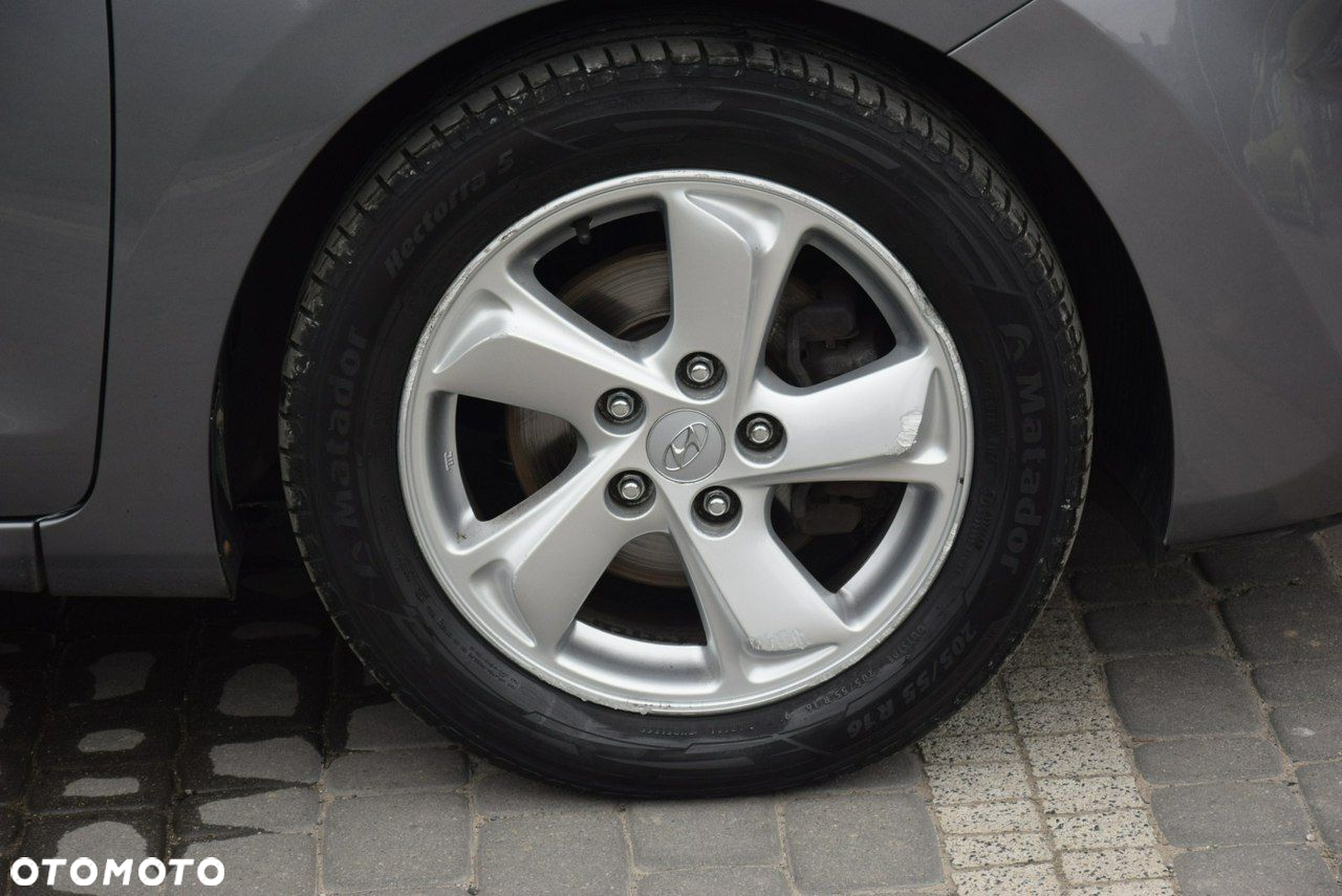 Hyundai i30 blue 1.6 CRDi YES Gold - 9