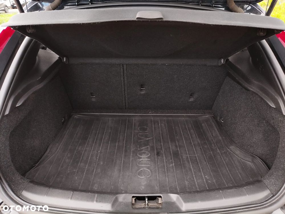 Volvo V40 D3 Kinetic - 16