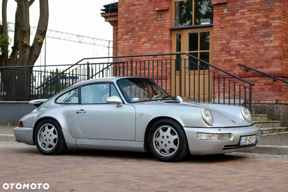 Porsche 911 4 - 6