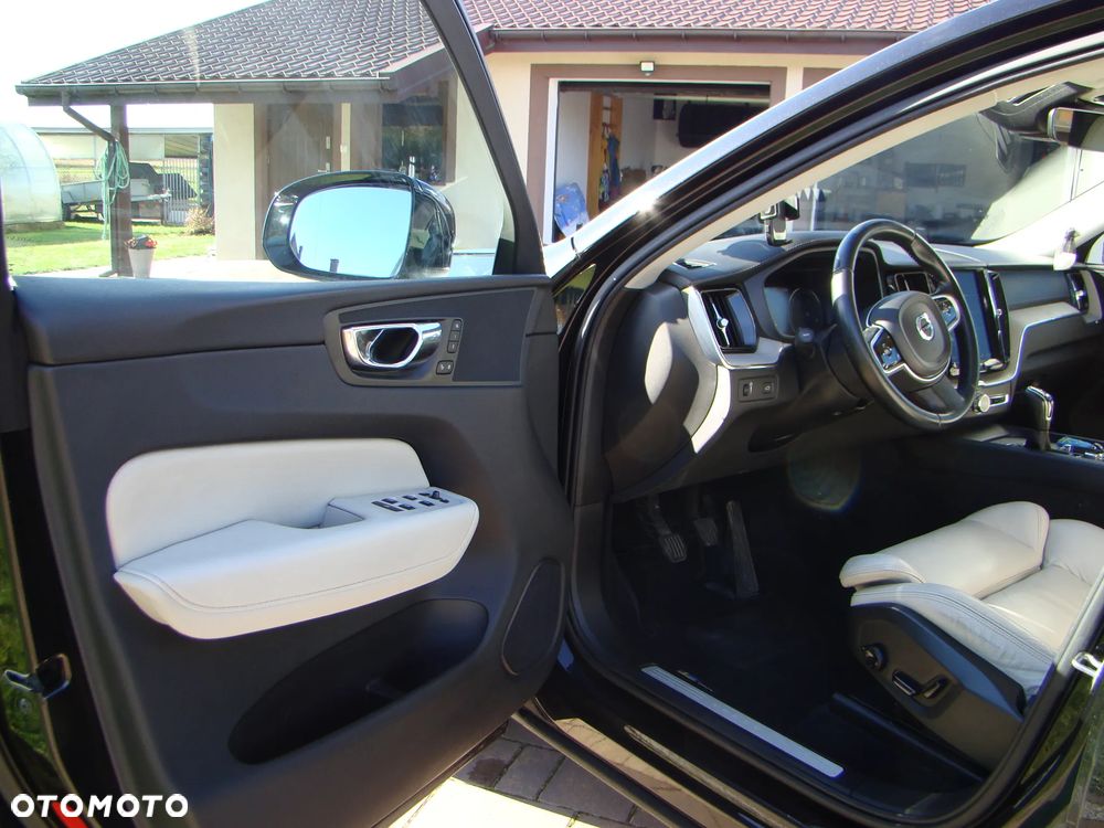 Volvo XC 60 - 3